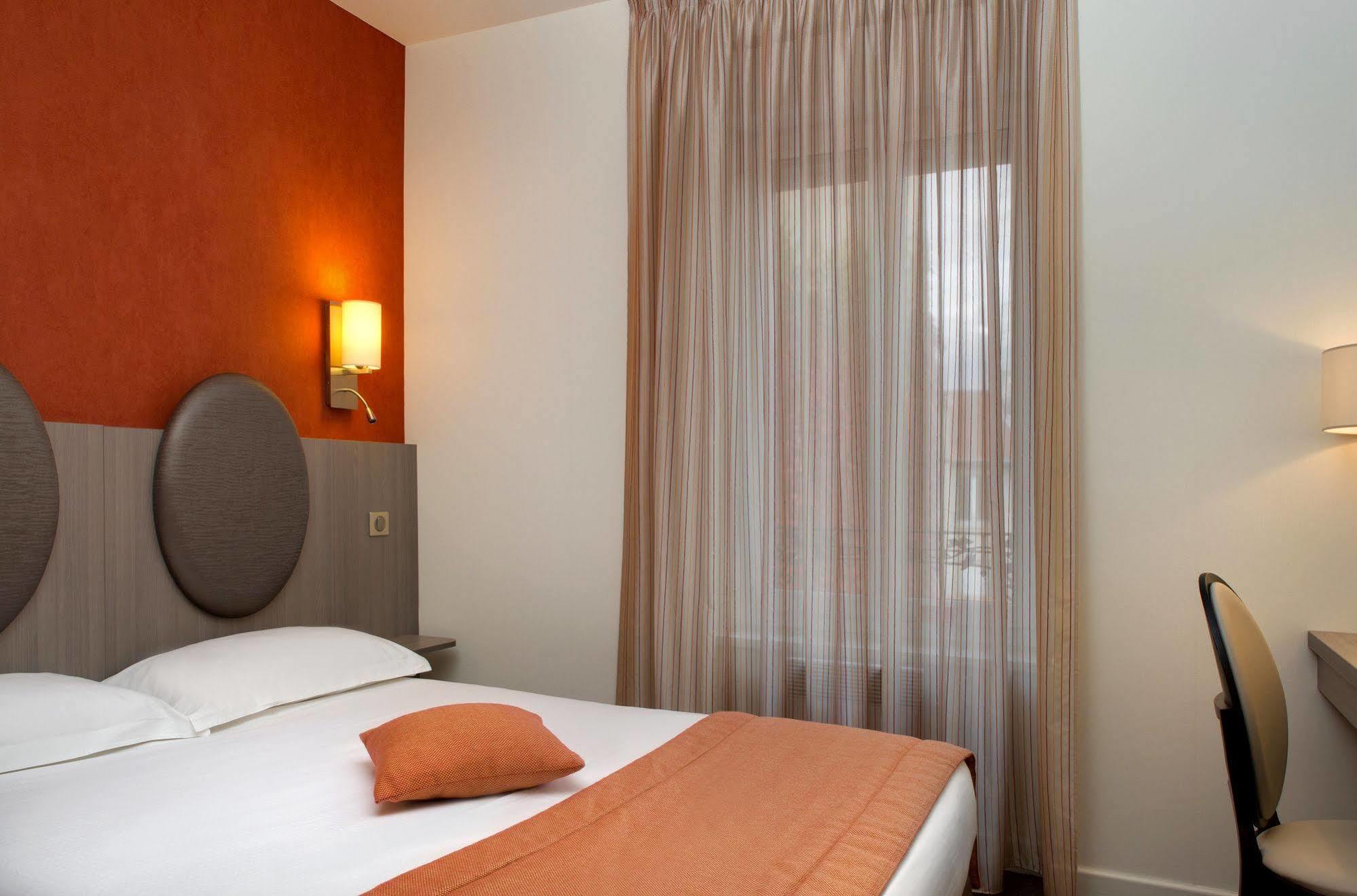 Hotel Arverna Vichy - Clt'Hotel Exterior photo
